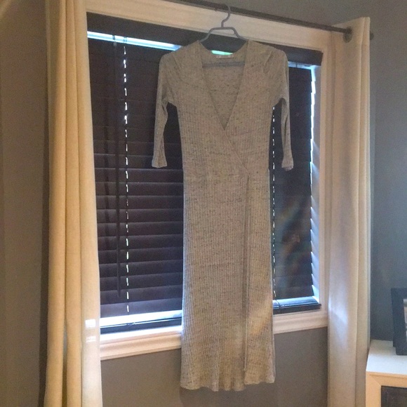 Pull & Bear Wrap dress - Picture 3 of 4